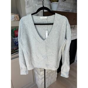 One Grey Day Women's Heather Grey Cashmere V Neck Sweater Size S
